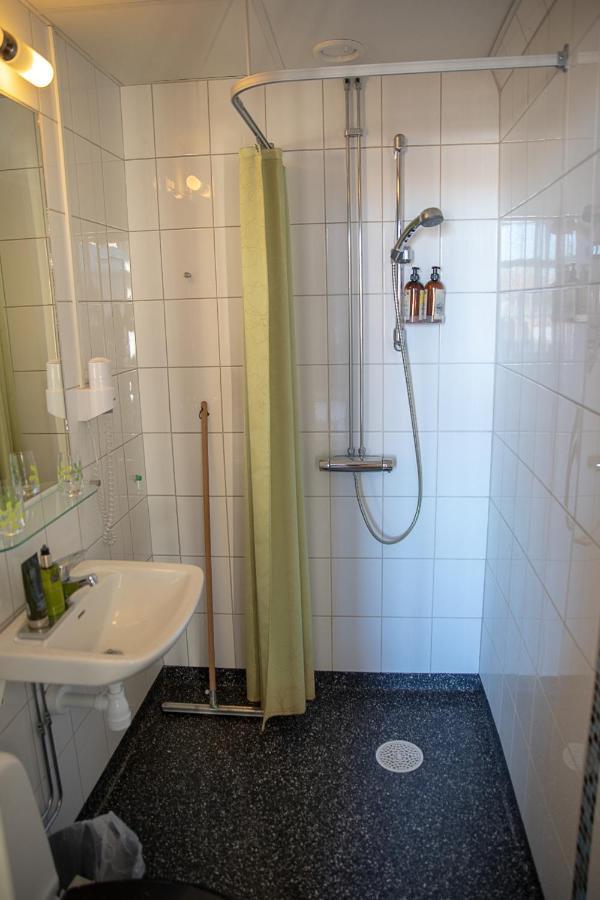 Hotell Station Skinnskatteberg Kültér fotó